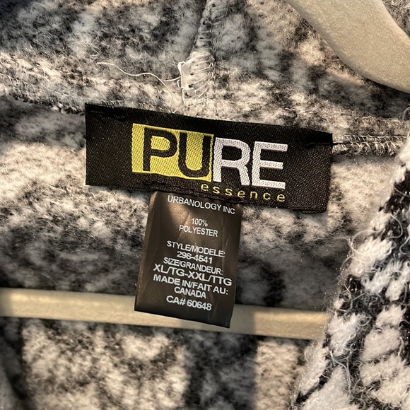 Pure Essence Poncho - Picture 2 of 3